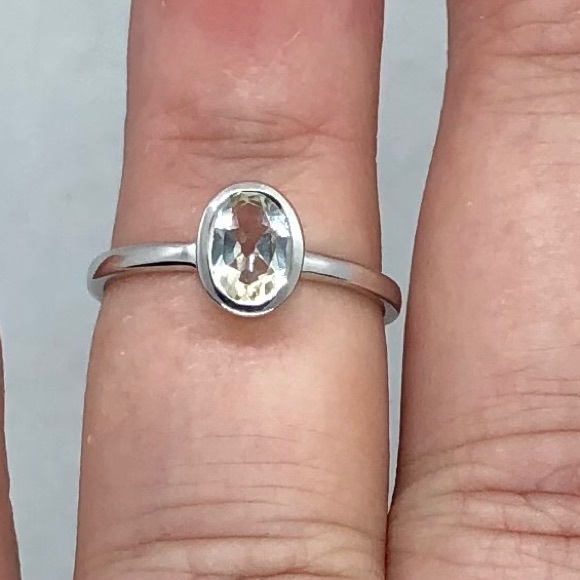 Jewelry - Serenite 925 Solitaire Ring